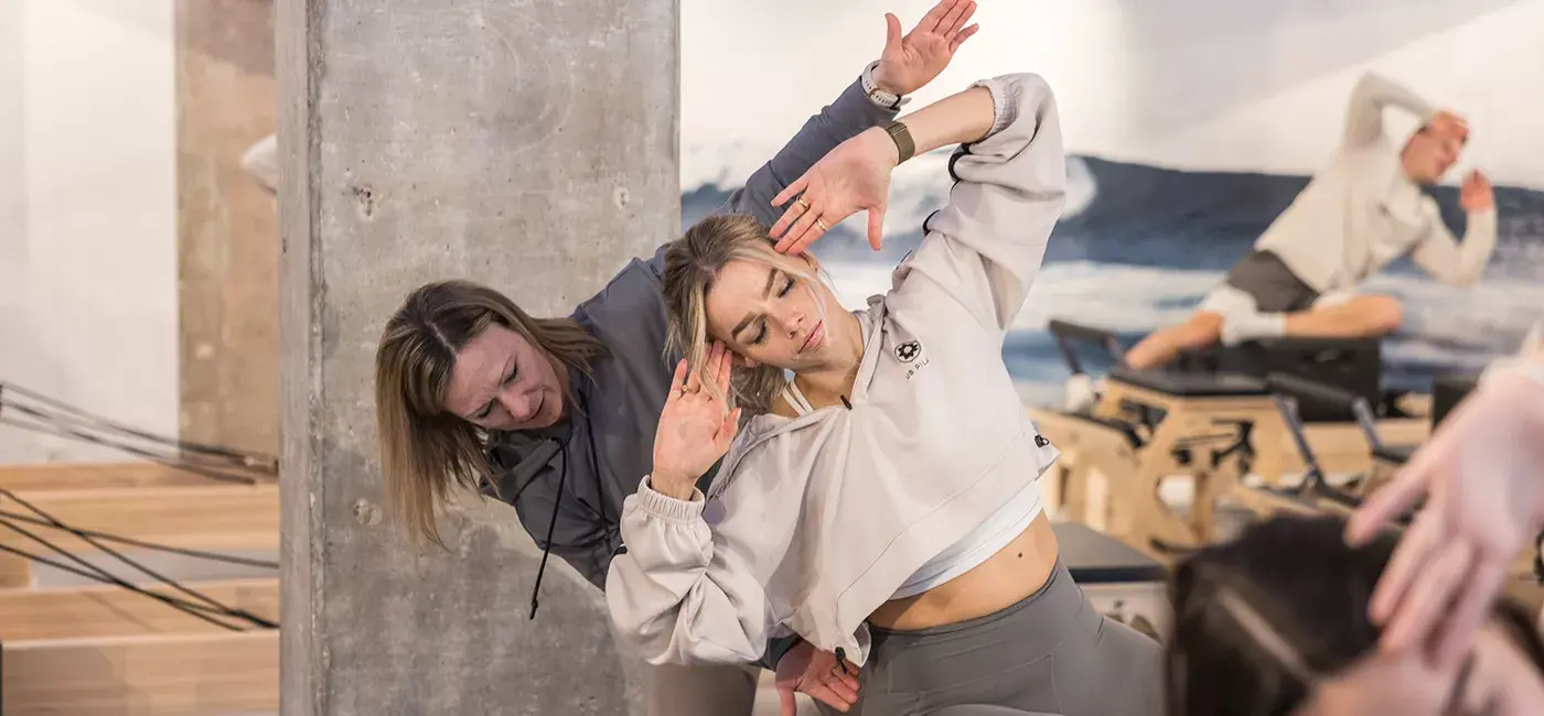 Pilates-Prinzip: Nackenstabilität für eine bessere Haltung und weniger Schmerzen